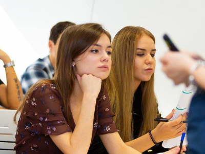 How Do I Write a Persuasive MBA Essay for a Business School in 500 words?